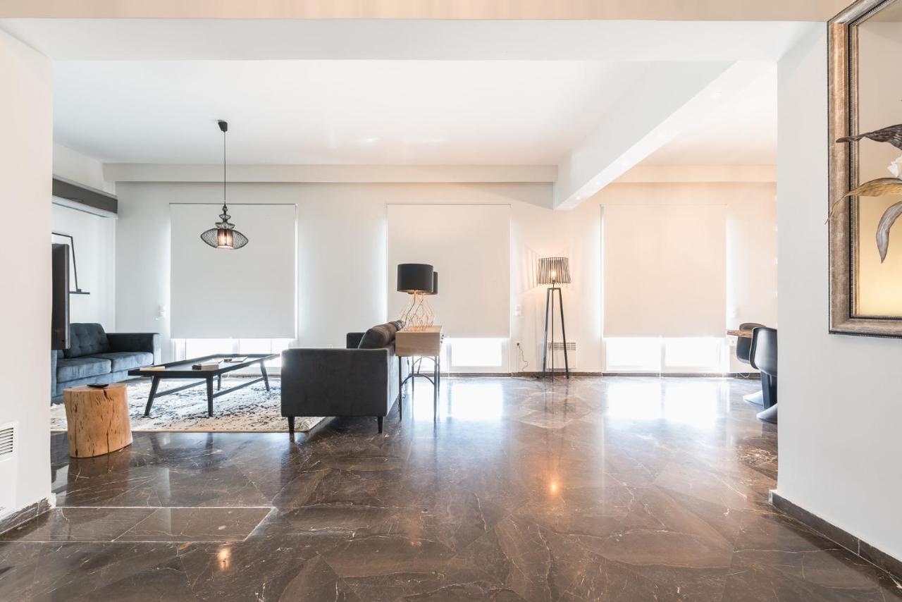 Traveler'S Dream 4 Brdm Renovated Penthouse Lägenhet Aten Exteriör bild