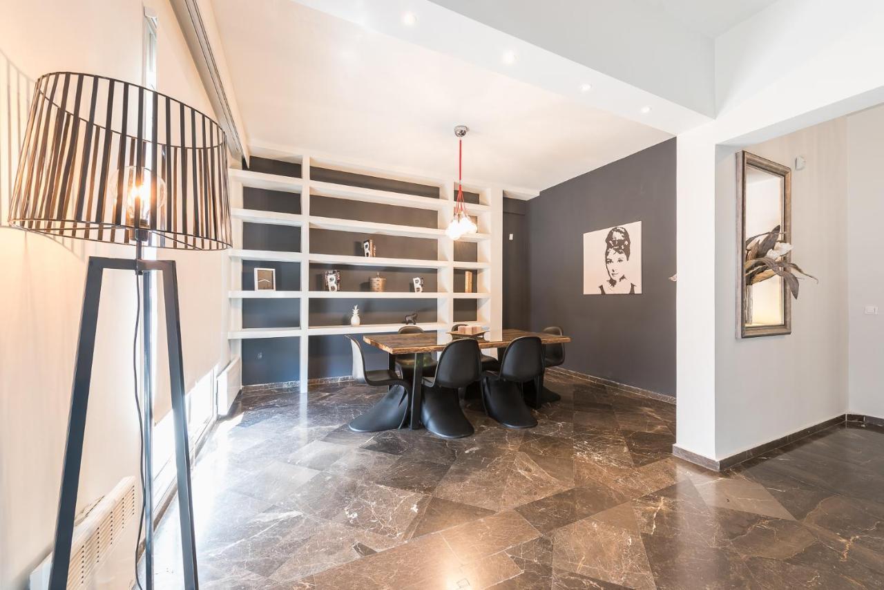 Traveler'S Dream 4 Brdm Renovated Penthouse Lägenhet Aten Exteriör bild